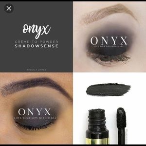 Shadowsense Onyx color